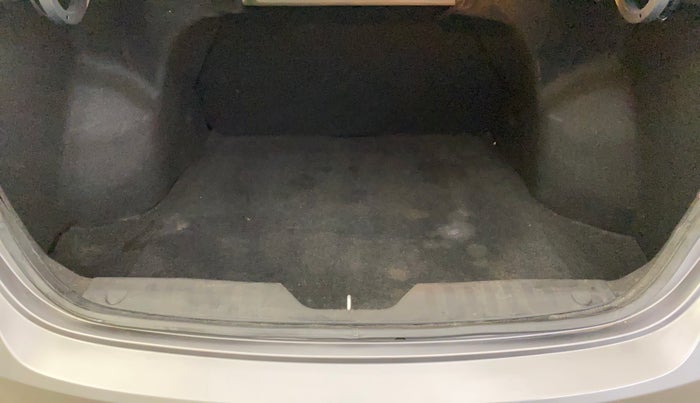 2017 Maruti Ciaz ZXI+, Petrol, Manual, 40,334 km, Boot Inside