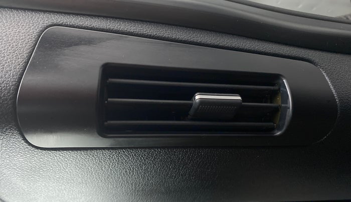 2021 Tata Harrier XZA PLUS, Diesel, Automatic, 15,213 km, Rear AC Vents