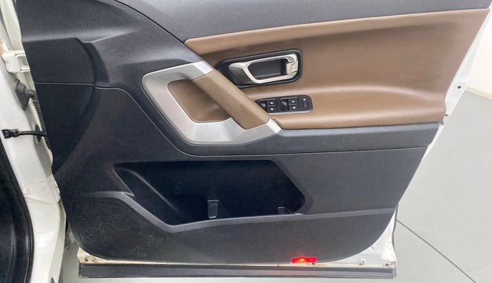 2021 Tata Harrier XZA PLUS, Diesel, Automatic, 15,213 km, Driver Side Door Panels Control