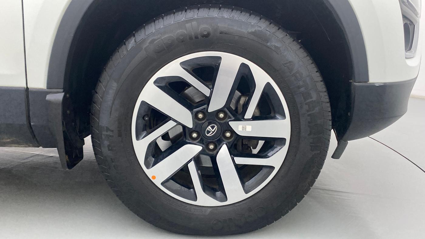 2021 Tata Harrier XZA PLUS, Diesel, Automatic, 15,213 km, Right Front Wheel
