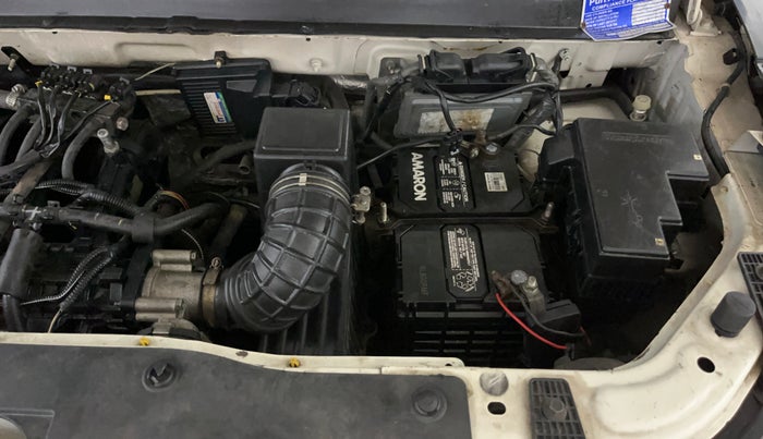 2016 Mahindra Kuv100 K4 6 STR, CNG, Manual, 49,693 km, Engine View - Left
