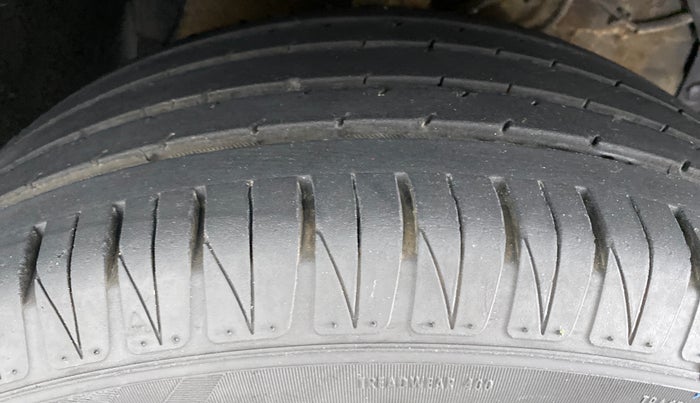 2021 Maruti Vitara Brezza ZXI, Petrol, Manual, 14,132 km, Left Rear Tyre Tread