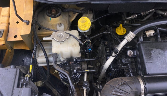 2021 Renault TRIBER RXZ, Petrol, Manual, 40,007 km, Engine View - Right