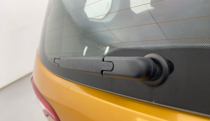 2021 Renault TRIBER RXZ, Petrol, Manual, 40,007 km, Rear Wiper