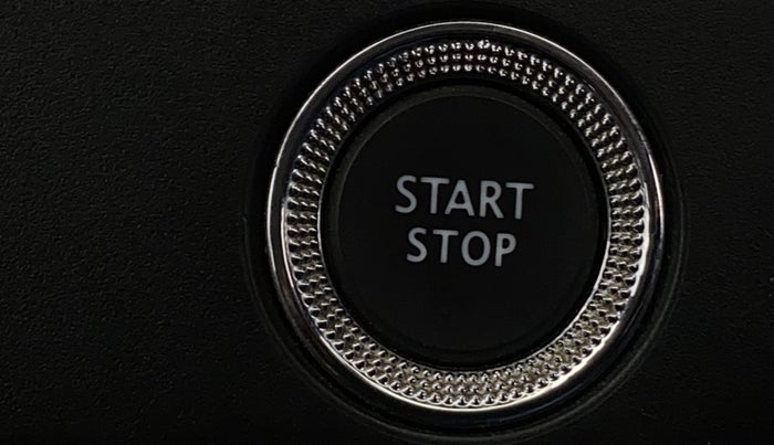 2021 Renault TRIBER RXZ, Petrol, Manual, 40,007 km, Keyless Start/ Stop Button