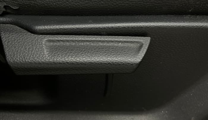 2022 KIA SONET HTX ANNIVERSARY EDITION 1.0 IMT, Petrol, Manual, 49,459 km, Driver Side Adjustment Panel