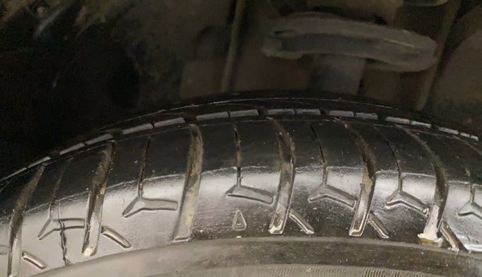 2018 Tata Tiago XZA PETROL, CNG, Automatic, 36,938 km, Right Front Tyre Tread