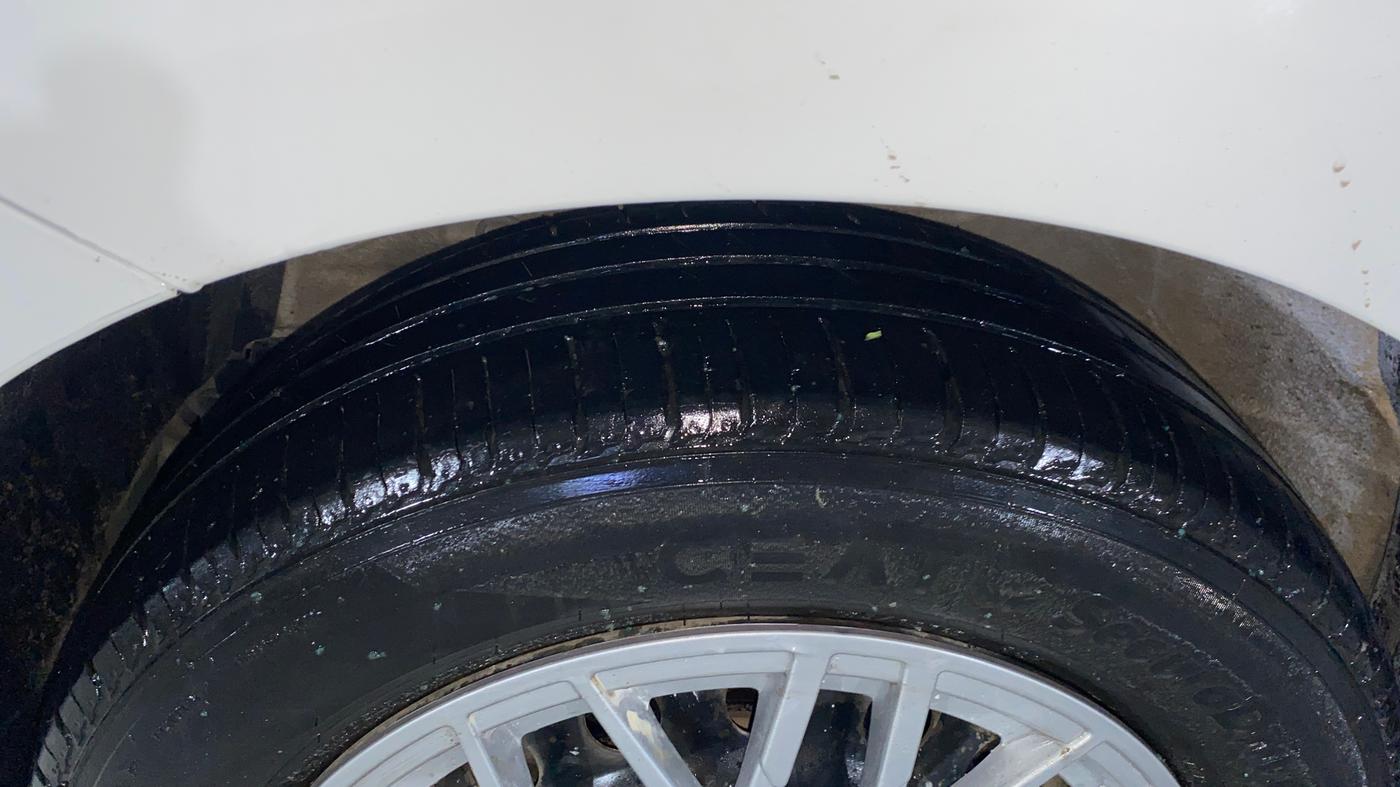 2017 Maruti Ertiga VXI, Petrol, Manual, 74,306 km, Left Front Tyre Tread