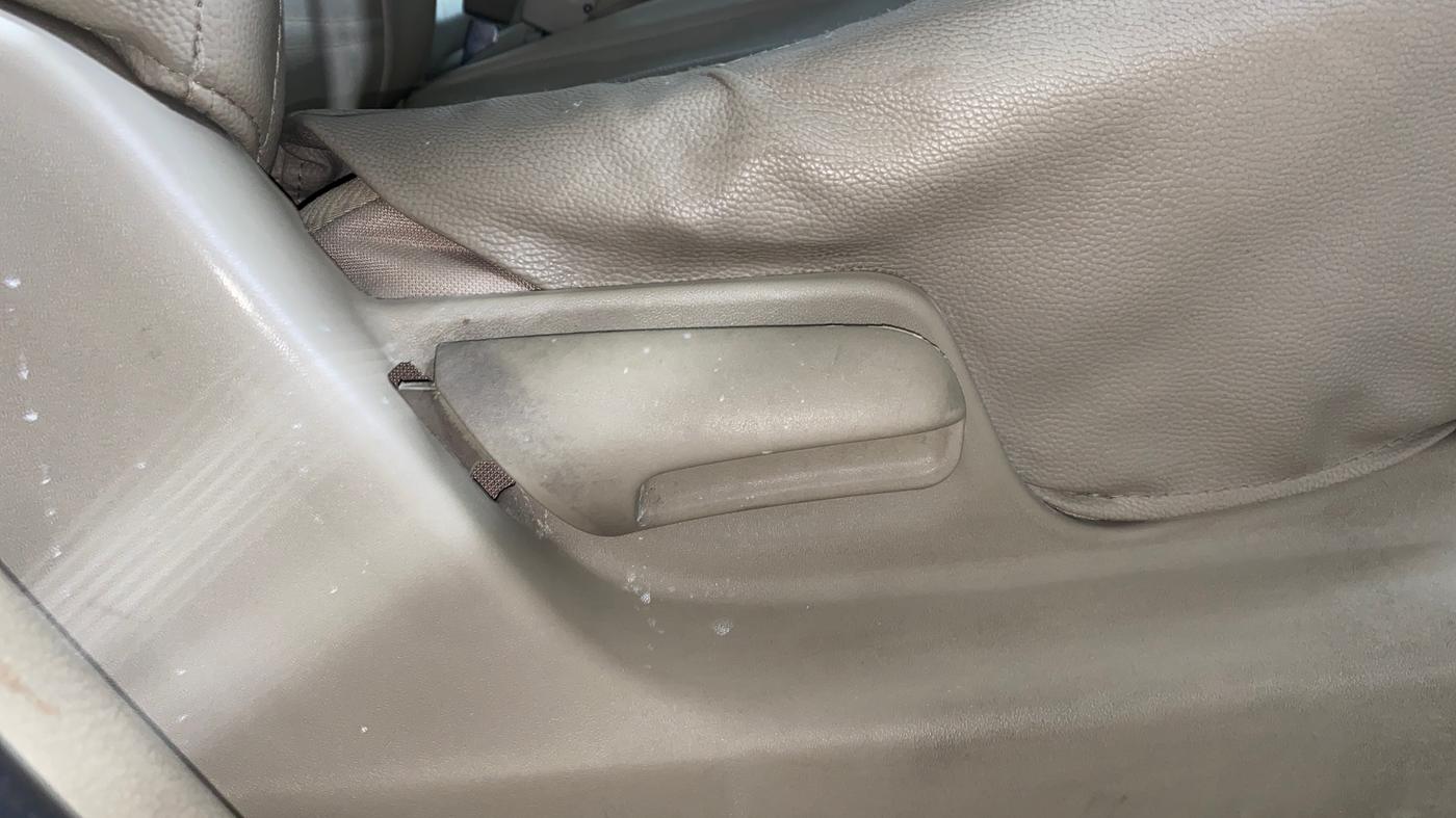 2017 Maruti Ertiga VXI, Petrol, Manual, 74,306 km, Driver Side Adjustment Panel