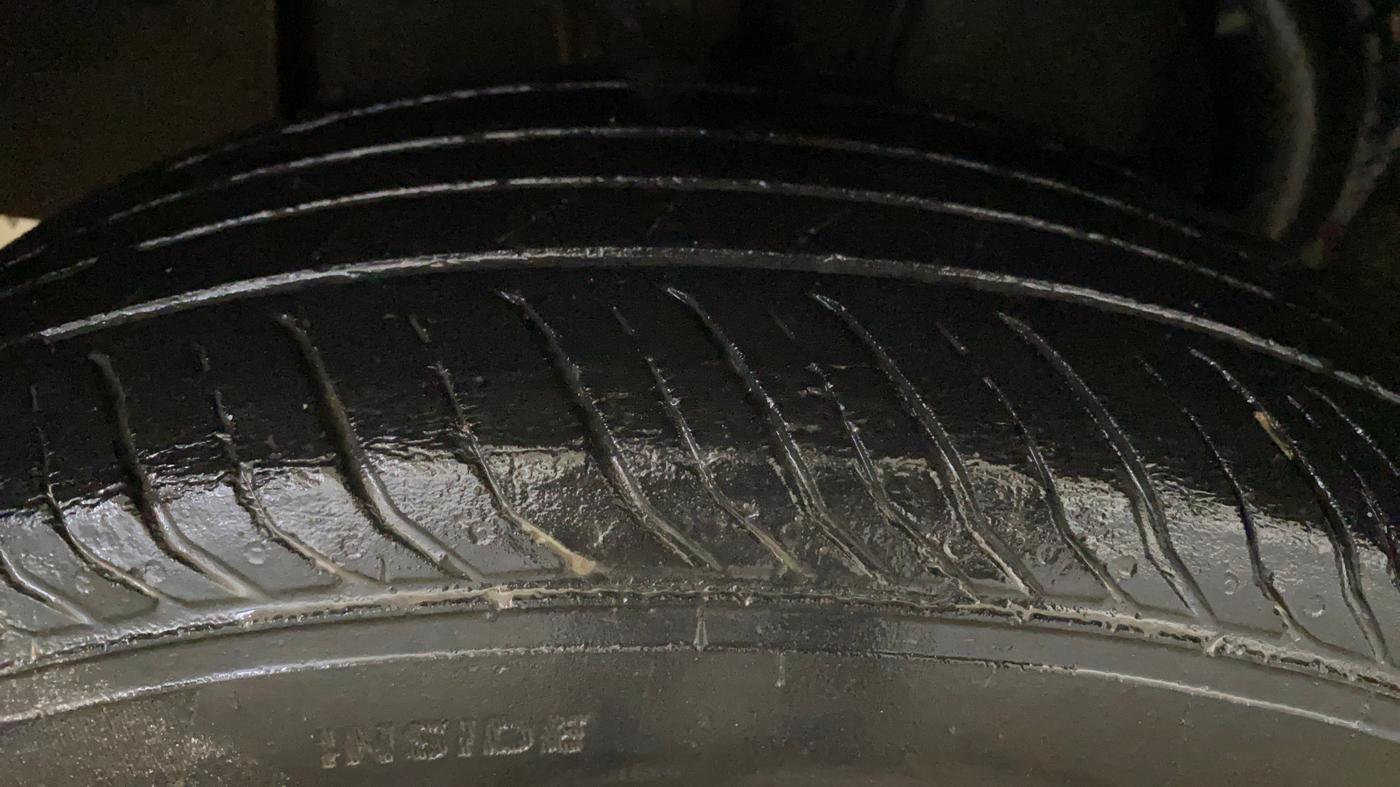 2022 Nissan MAGNITE XE, Petrol, Manual, 69,449 km, Right Rear Tyre Tread