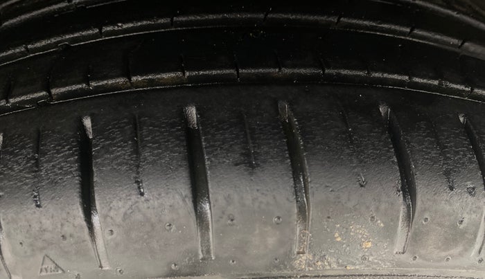 2020 Maruti Baleno ZETA PETROL 1.2, Petrol, Manual, 32,415 km, Left Rear Tyre Tread