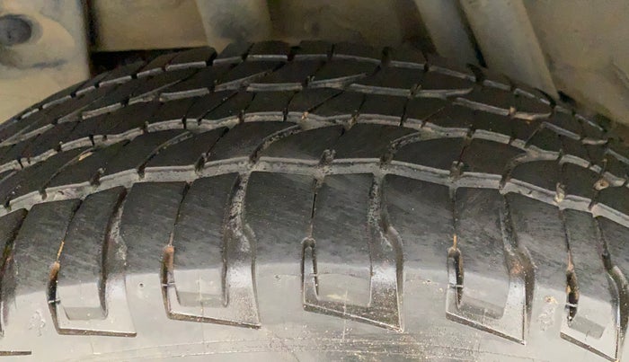 2012 Renault Duster 85 PS RXL DIESEL, Diesel, Manual, 91,351 km, Right Rear Tyre Tread