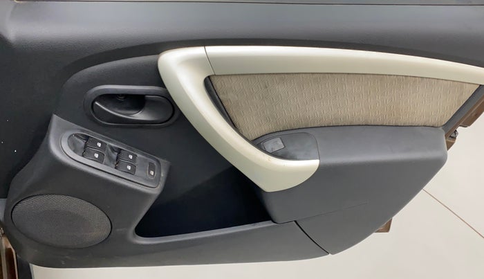2012 Renault Duster 85 PS RXL DIESEL, Diesel, Manual, 91,351 km, Driver Side Door Panels Control