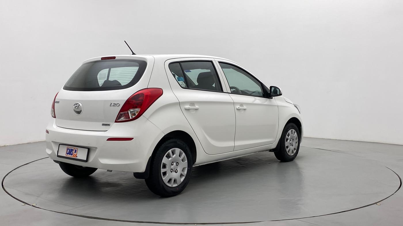 2014 Hyundai i20 MAGNA O 1.2, Petrol, Manual, 30,927 km, Right Back Diagonal (45- Degree) View
