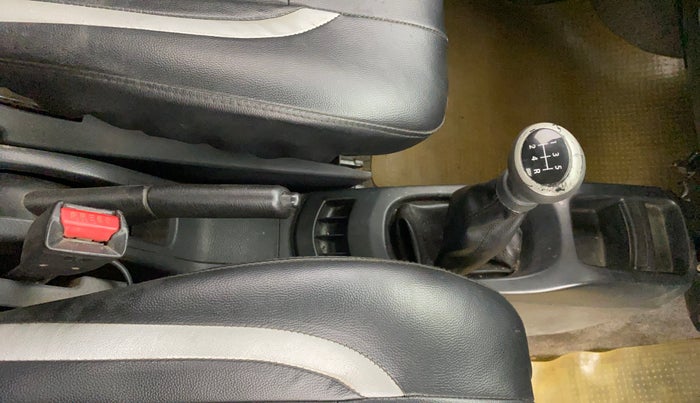 2012 Maruti Wagon R 1.0 LXI CNG, CNG, Manual, 1,08,685 km, Gear Lever