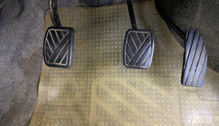 2012 Maruti Wagon R 1.0 LXI CNG, CNG, Manual, 1,08,685 km, Pedals