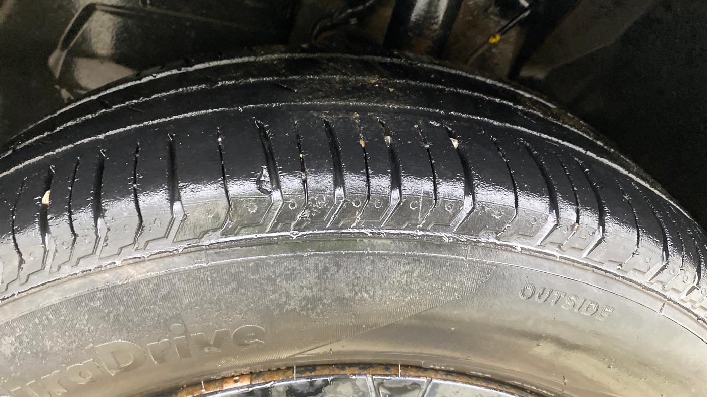 2023 Tata PUNCH ADVENTURE MT, Petrol, Manual, 56,663 km, Left Front Tyre Tread