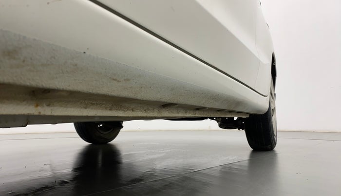 2015 Honda Brio E MT, Petrol, Manual, 42,970 km, Left running board - Slightly dented