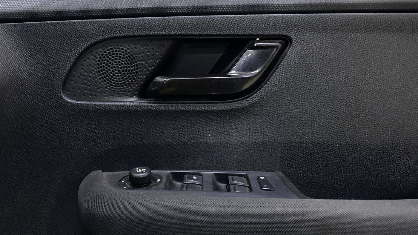 2022 Tata ALTROZ XZA PLUS DARK EDTION, Petrol, Automatic, 10,933 km, Driver Side Door Panels Control