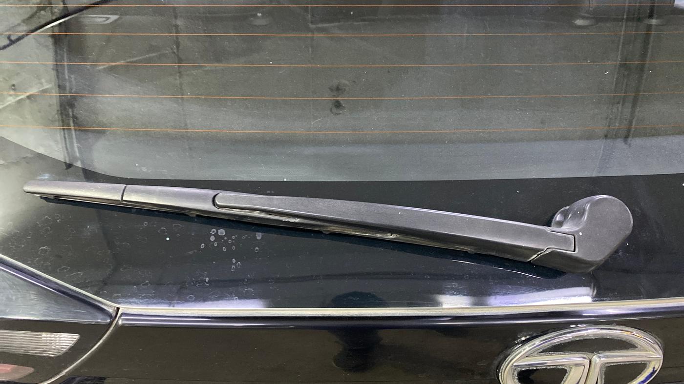 2022 Tata ALTROZ XZA PLUS DARK EDTION, Petrol, Automatic, 10,933 km, Rear Wiper
