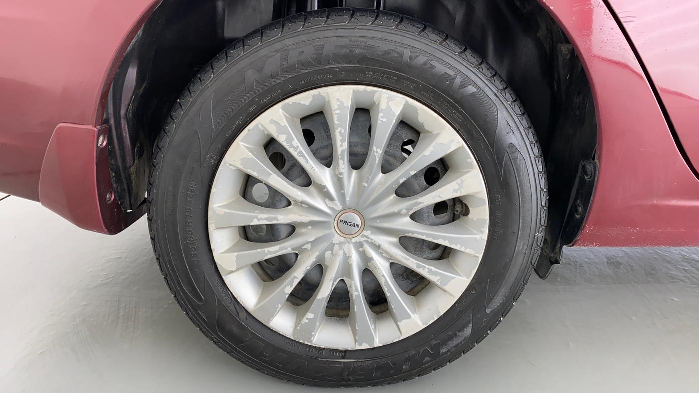 2014 Maruti Ciaz VXI, Petrol, Manual, 66,665 km, Right Rear Wheel
