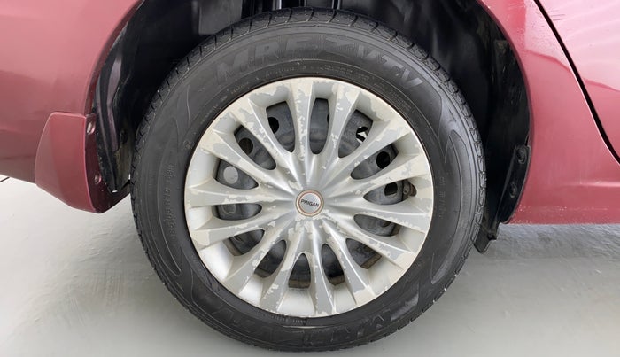 2014 Maruti Ciaz VXI, Petrol, Manual, 66,665 km, Right Rear Wheel