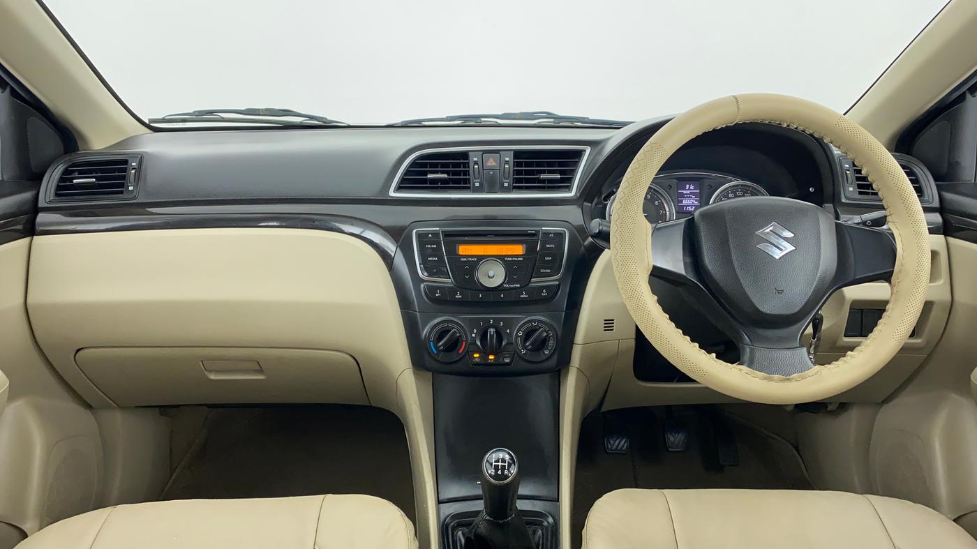 2014 Maruti Ciaz VXI, Petrol, Manual, 66,665 km, Dashboard