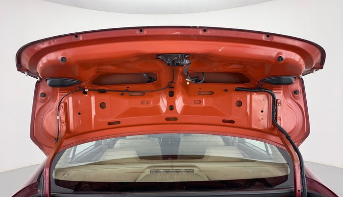 2014 Maruti Ciaz VXI, Petrol, Manual, 66,665 km, Boot Door Open