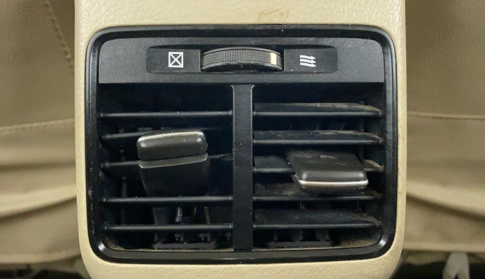 2014 Maruti Ciaz VXI, Petrol, Manual, 66,665 km, Rear AC Vents