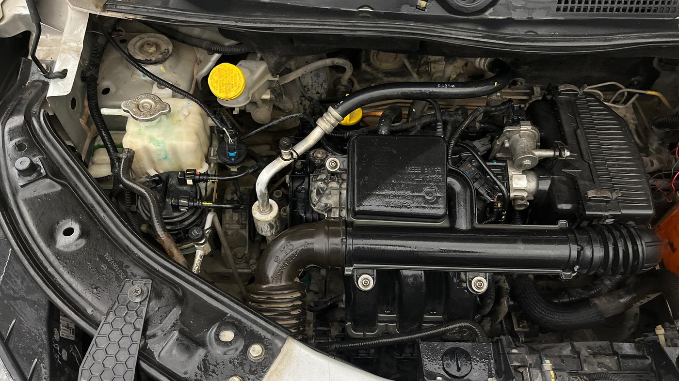 2023 Nissan MAGNITE XE, Petrol, Manual, 52,126 km, Engine View - Right
