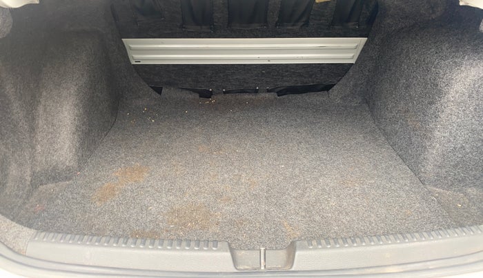 2020 Skoda Rapid AMBITION 1.5 TDI, Diesel, Manual, 69,995 km, Boot Inside