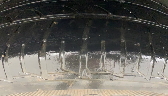 2020 Skoda Rapid AMBITION 1.5 TDI, Diesel, Manual, 69,995 km, Right Rear Tyre Tread