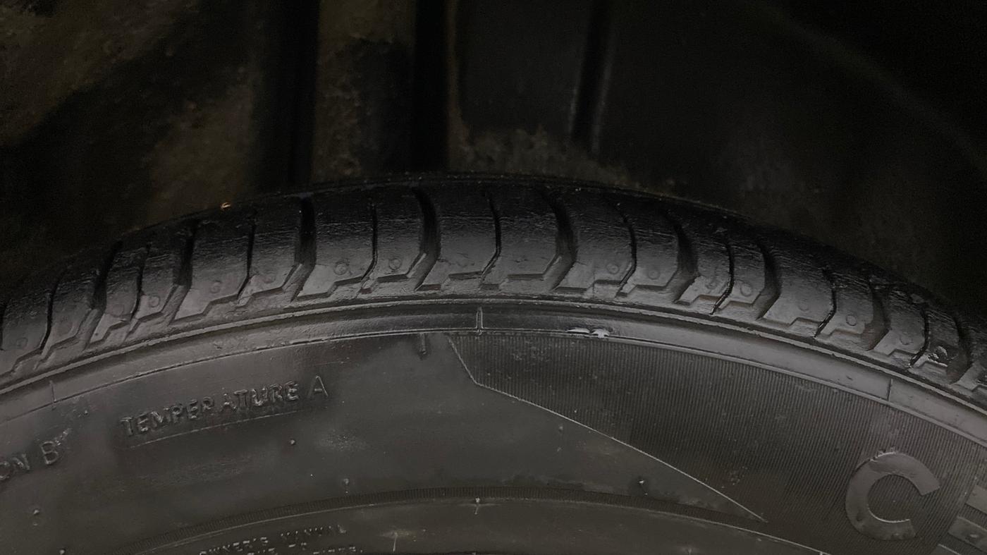 2018 Maruti Ciaz ALPHA  AT 1.5 SHVS PETROL, Petrol, Automatic, 81,561 km, Right Rear Tyre Tread