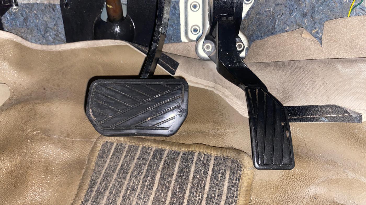 2018 Maruti Ciaz ALPHA  AT 1.5 SHVS PETROL, Petrol, Automatic, 81,561 km, Pedals