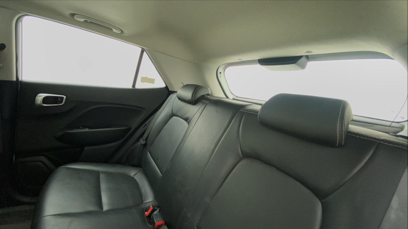 2019 Hyundai VENUE SX PLUS 1.0 TURBO DCT, Petrol, Automatic, 23,765 km, Right Side Rear Door Cabin