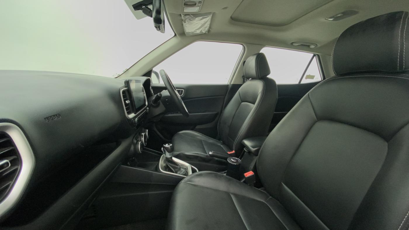 2019 Hyundai VENUE SX PLUS 1.0 TURBO DCT, Petrol, Automatic, 23,765 km, Right Side Front Door Cabin
