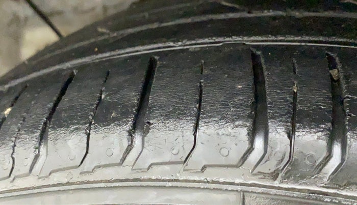 2019 Hyundai VENUE SX PLUS 1.0 TURBO DCT, Petrol, Automatic, 23,765 km, Left Rear Tyre Tread