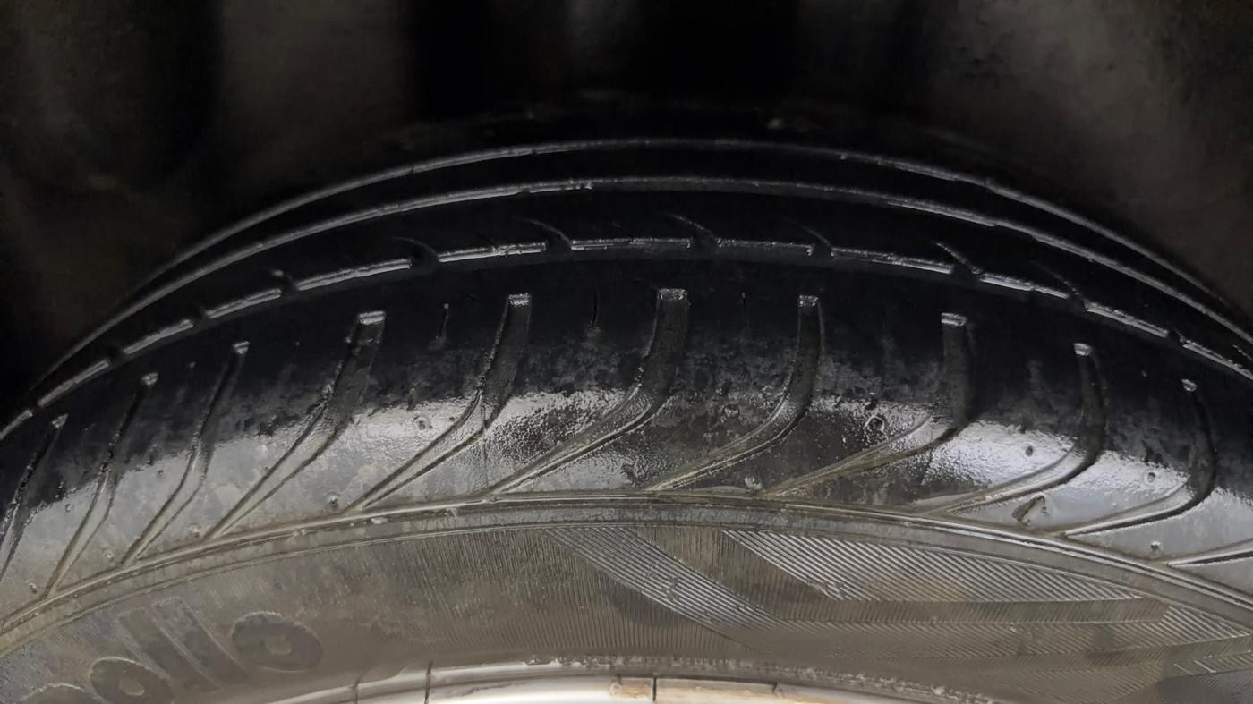 2014 Volkswagen Polo GT TSI AT, Petrol, Automatic, 96,653 km, Right Rear Tyre Tread
