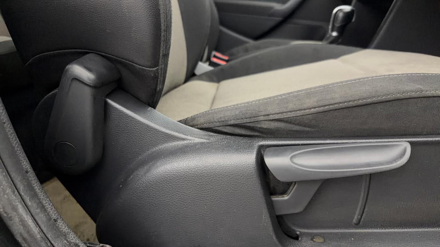 2014 Volkswagen Polo GT TSI AT, Petrol, Automatic, 96,653 km, Driver Side Adjustment Panel