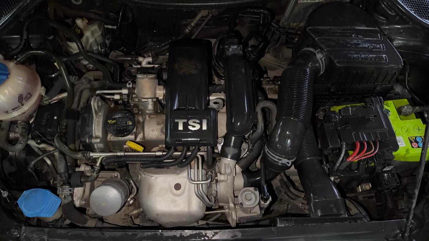 2014 Volkswagen Polo GT TSI AT, Petrol, Automatic, 96,653 km, Engine View