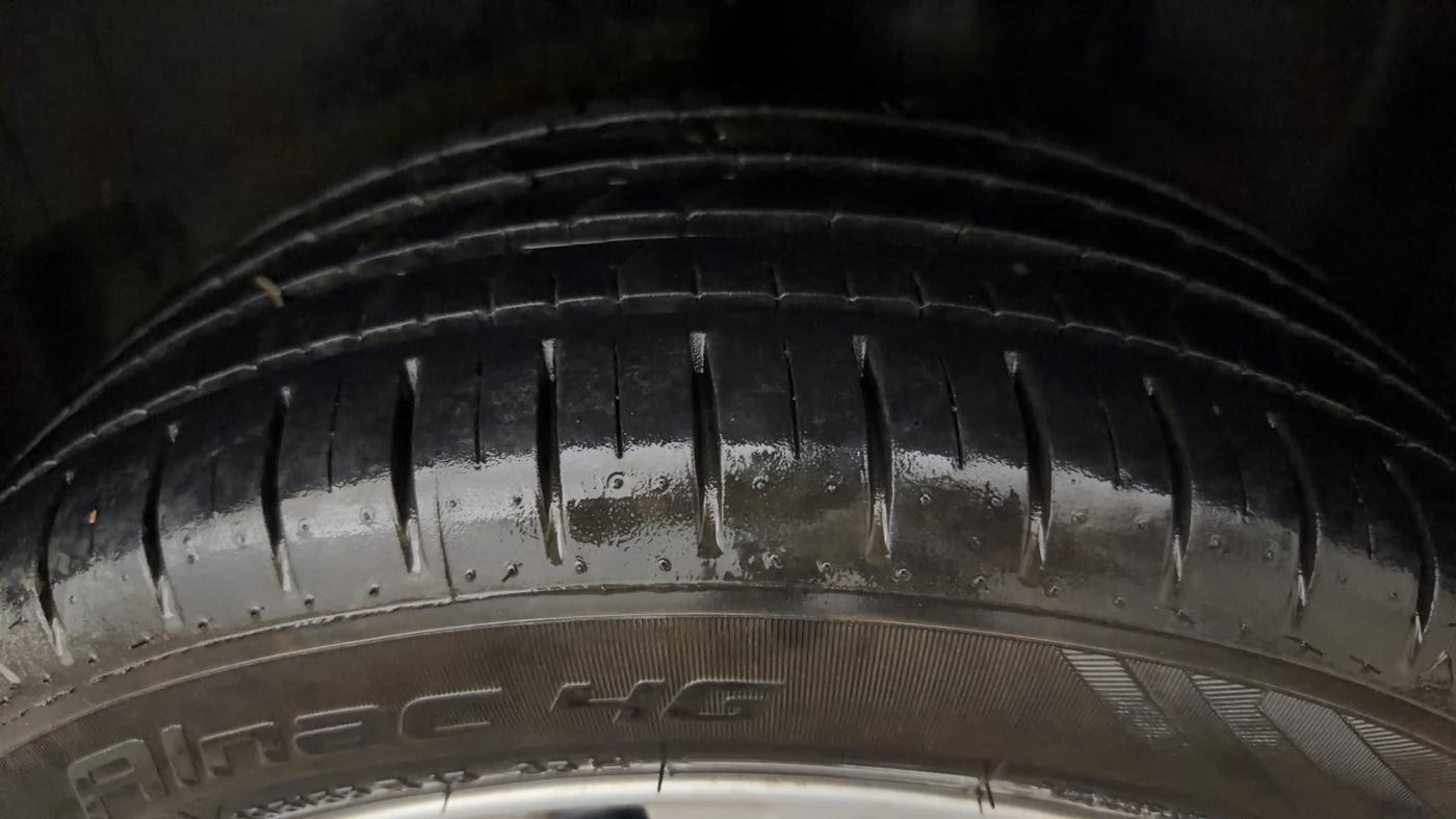 2014 Volkswagen Polo GT TSI AT, Petrol, Automatic, 96,653 km, Left Rear Tyre Tread