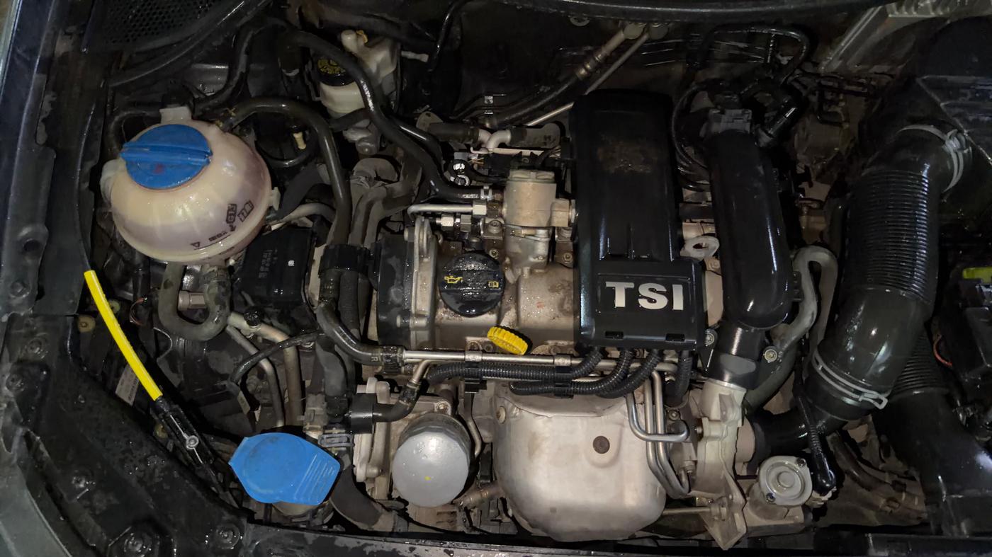 2014 Volkswagen Polo GT TSI AT, Petrol, Automatic, 96,653 km, Engine View - Right