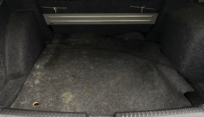 2016 Volkswagen Vento COMFORTLINE 1.2 TSI AT, Petrol, Automatic, 1,18,221 km, Boot Inside