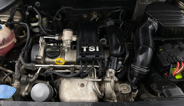 2016 Volkswagen Vento COMFORTLINE 1.2 TSI AT, Petrol, Automatic, 1,18,221 km, Engine View