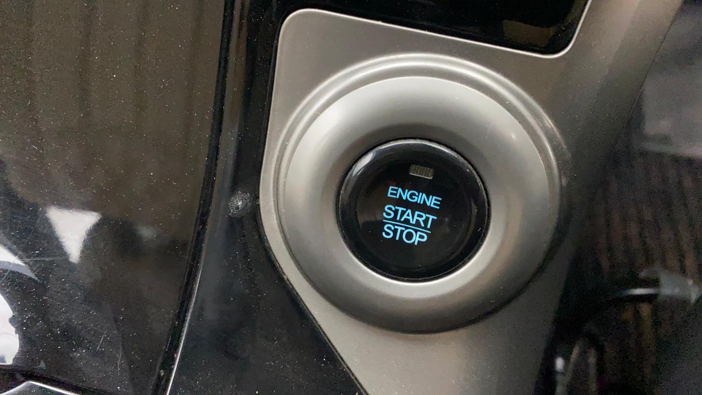 2020 Mahindra XUV500 W9, Diesel, Manual, 78,213 km, Keyless Start/ Stop Button