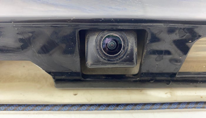 2020 Mahindra XUV500 W9, Diesel, Manual, 78,213 km, Parking Camera
