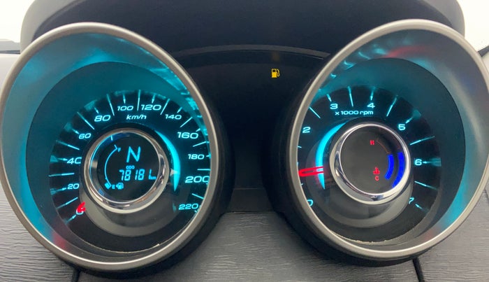 2020 Mahindra XUV500 W9, Diesel, Manual, 78,213 km, Odometer Image