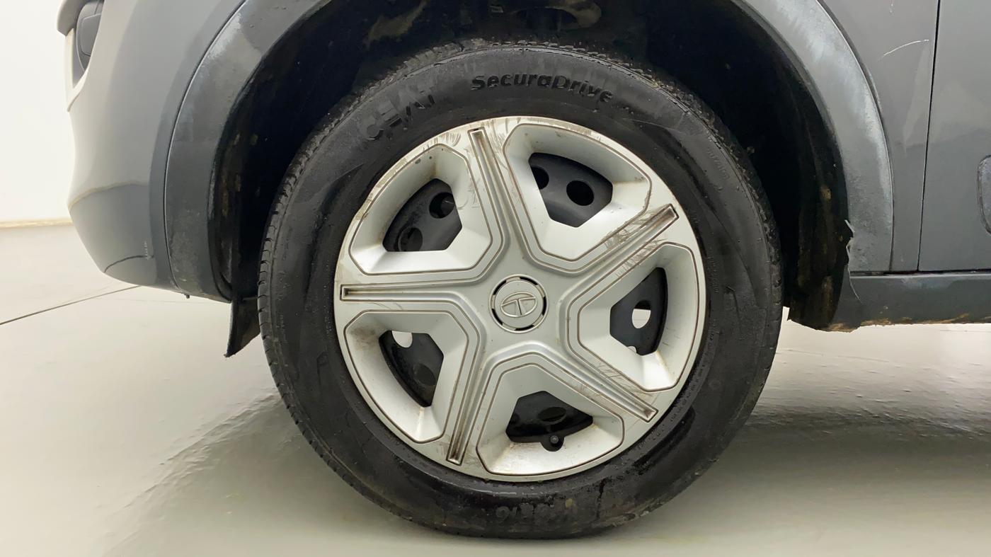 2019 Tata NEXON XM DIESEL, Diesel, Manual, 60,612 km, Left Front Wheel