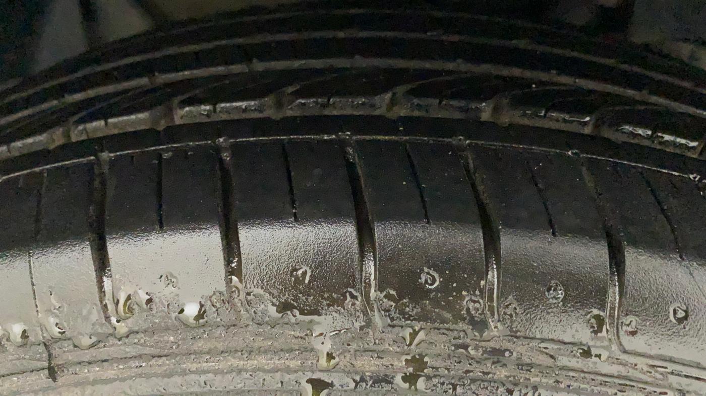 2019 Tata NEXON XM DIESEL, Diesel, Manual, 60,612 km, Right Front Tyre Tread