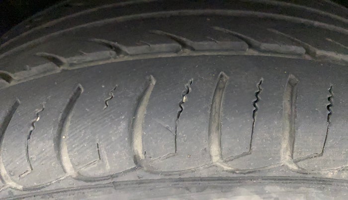 2019 Ford Ecosport TITANIUM + 1.5L PETROL AT, Petrol, Automatic, 31,778 km, Right Rear Tyre Tread